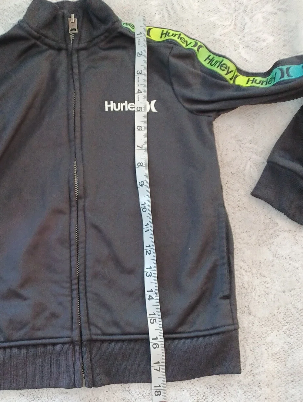 HURLEY SIZE 6 KIDS' FULL-ZIP TRACK JACKET (AGES 5-6) BLACK NEON-STRIPED SLEEVES